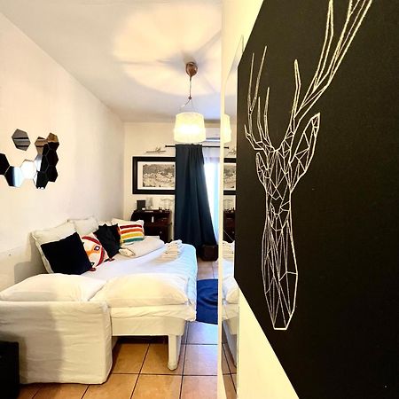 Comecasa Grazioso Monolocale In Porta Romana Apartamento Milão Exterior foto